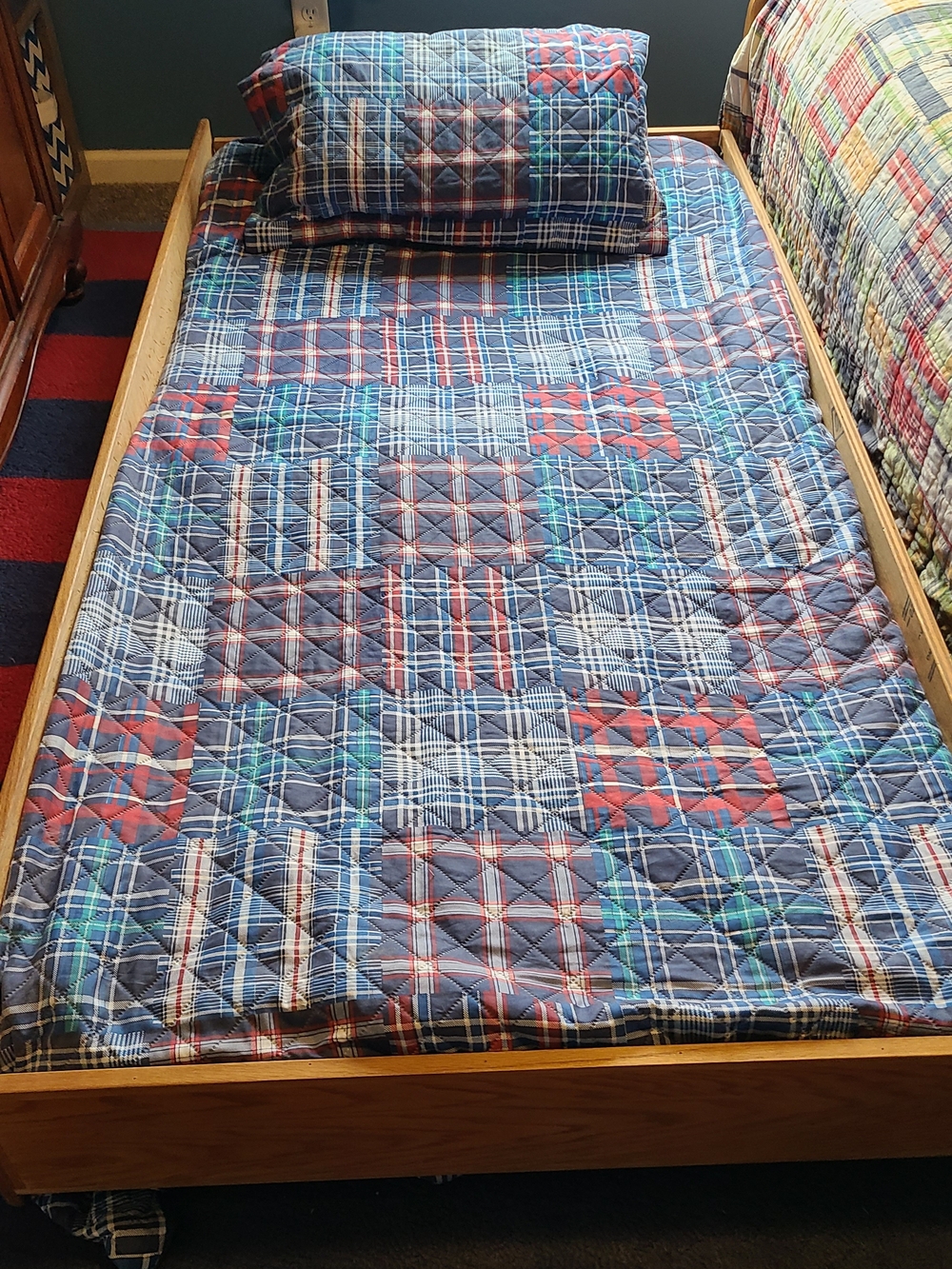 Plaid Quilted Twin Bedding Set - Blue Red Plaid
